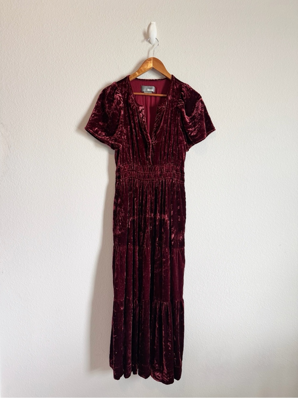 Anthropologie Maroon Velvet Somerset Holiday Party Tiered Maxi Dress Size Small
